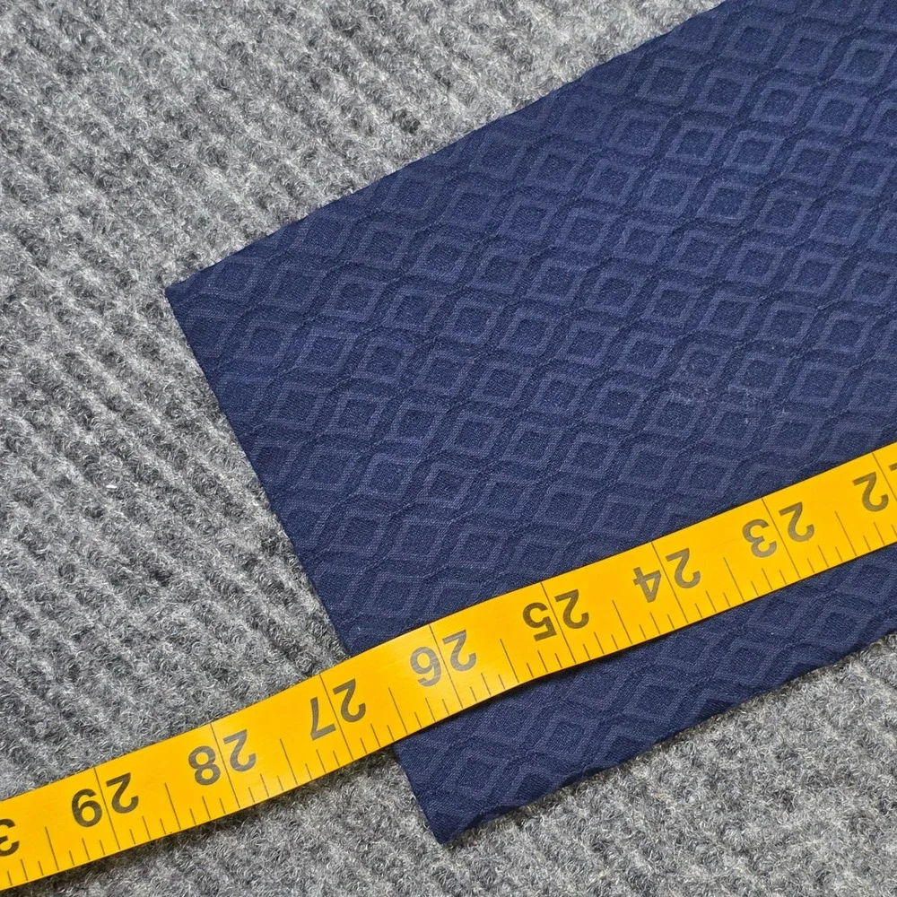 Crown & Ivy Pull On Dress Pants‎ Women's Size 6 Navy Blue Textured Diamond Slim